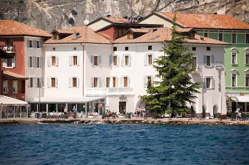 Geier Hotel Torbole Sul Garda